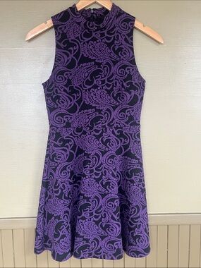 Forever 21 Textutred Sleeveless Purple Paisley Fit-&-Flare Dress Small